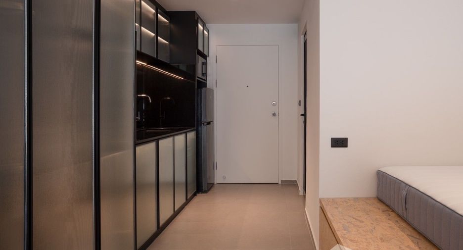 For rent studio condo in Bang Rak, Bangkok
