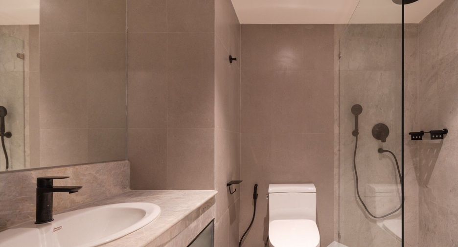 For rent studio condo in Bang Rak, Bangkok