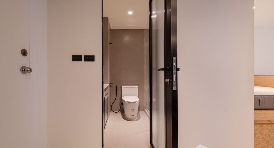 For rent studio condo in Bang Rak, Bangkok