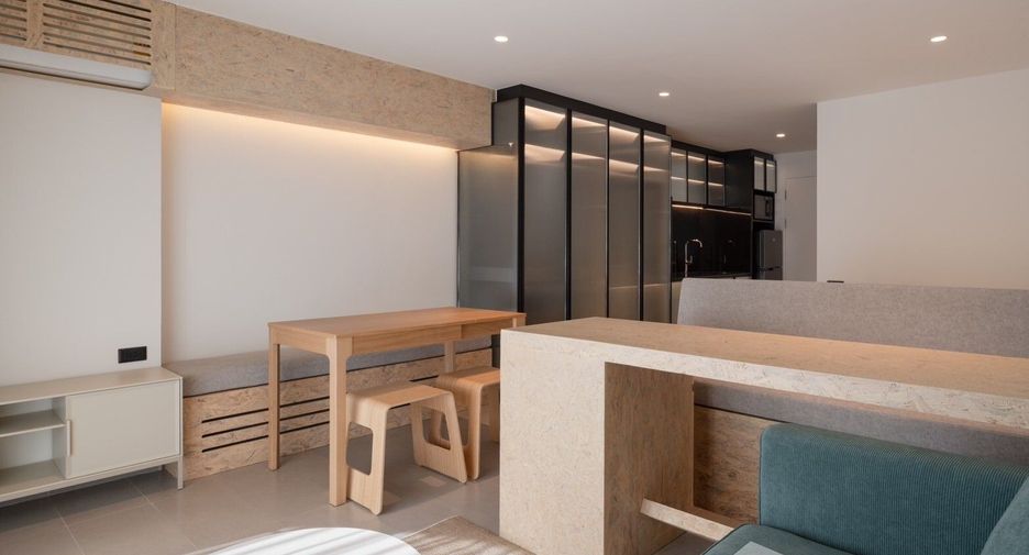 For rent studio condo in Bang Rak, Bangkok