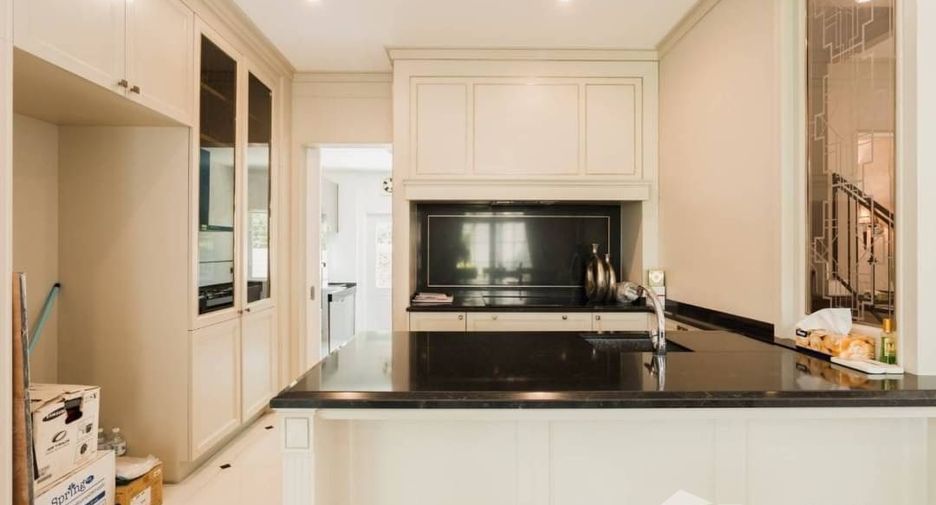 For rent 4 bedrooms house in Bang Phli, Samut Prakan