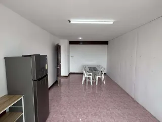 For rent 2 ベッドルーム condo in Din Daeng, Bangkok