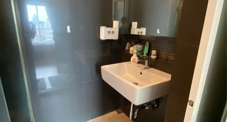Condo en alquiler de 1 habitaciones en Phaya Thai, Bangkok