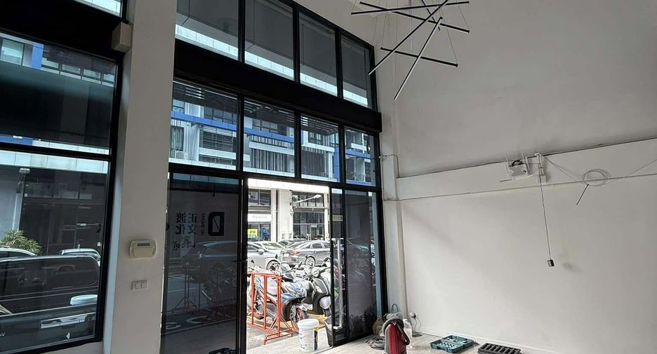 For rent 2 bedrooms townhouse in Bueng Kum, Bangkok