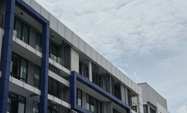 For rent 2 bedrooms townhouse in Bueng Kum, Bangkok