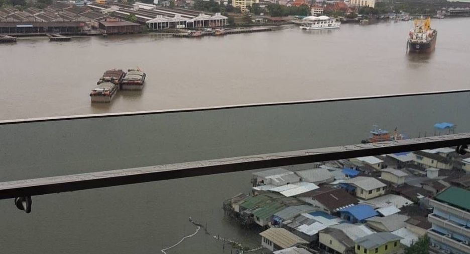 For rent 2 bedrooms condo in Bang Kho Laem, Bangkok