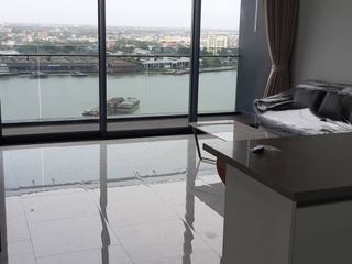 Condo en alquiler de 2 habitaciones en Bang Kho Laem, Bangkok