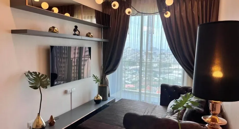 For rent 1 bed condo in Khlong San, Bangkok