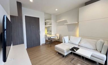 À louer studio condo à Khlong San, Bangkok
