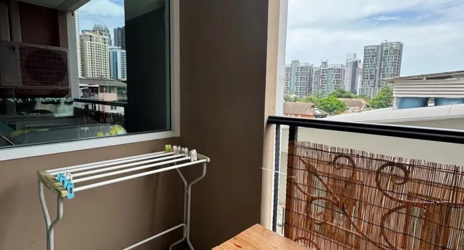For rent 1 bed condo in Watthana, Bangkok