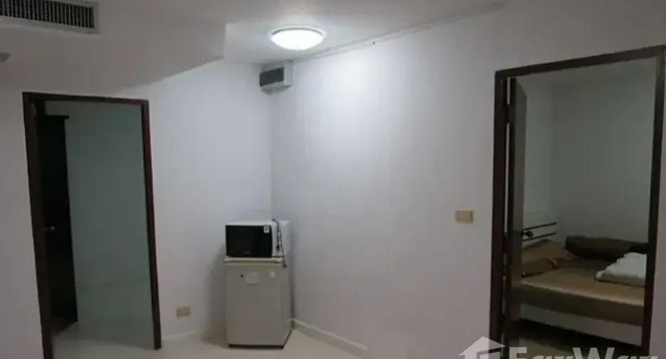 For rent 2 bedrooms condo in Ratchathewi, Bangkok