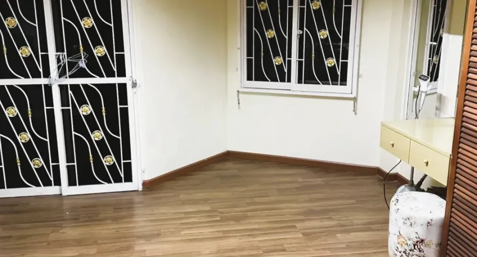 For rent 4 bedrooms townhouse in Lat Phrao, Bangkok