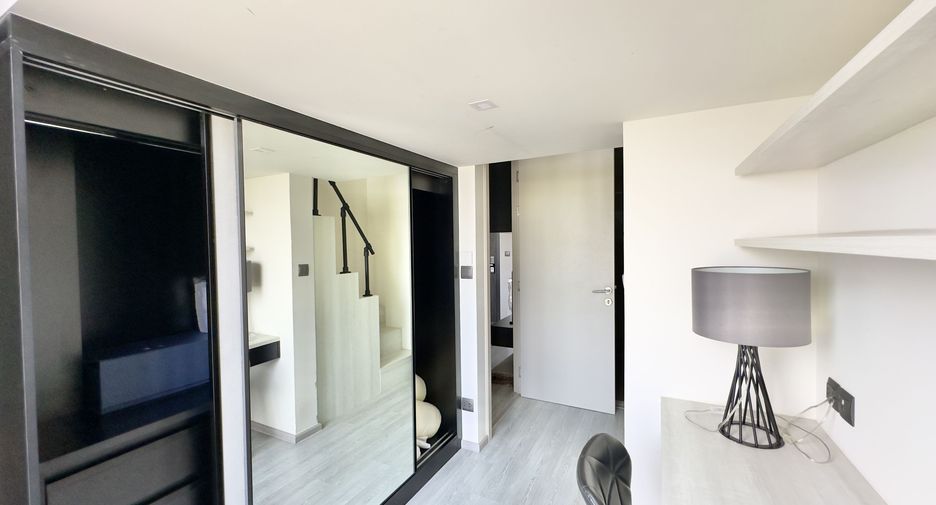 For rent 1 bed condo in Phra Khanong, Bangkok
