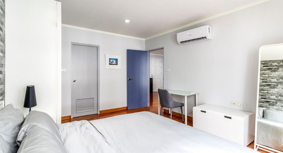 For rent 1 bed condo in Watthana, Bangkok