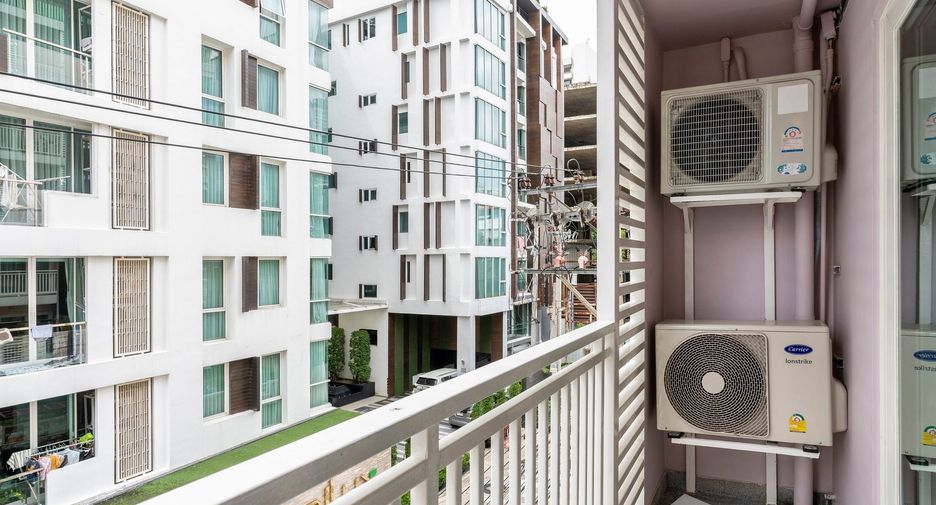 For rent 1 bed condo in Watthana, Bangkok