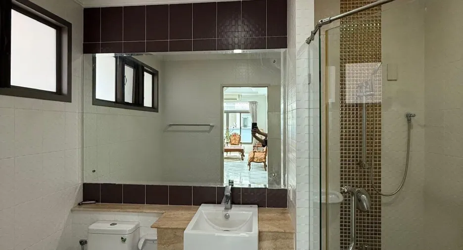 For rent 3 bedrooms house in Prawet, Bangkok