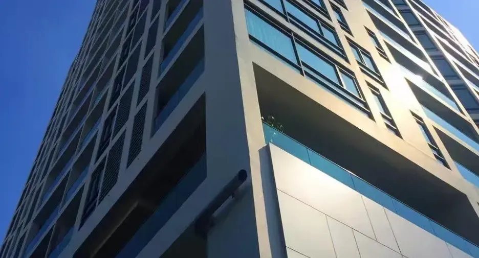 For rent 2 bedrooms condo in Bang Rak, Bangkok