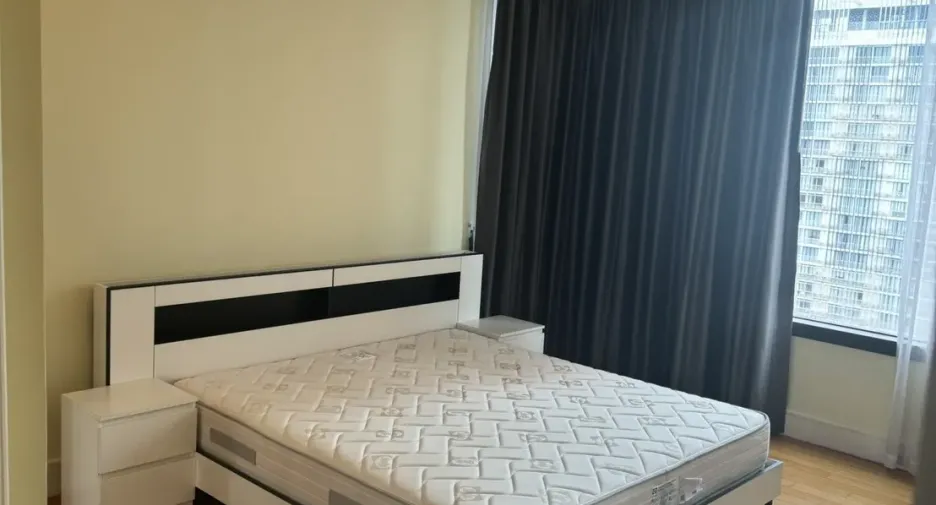 For rent 2 bedrooms condo in Khlong Toei, Bangkok