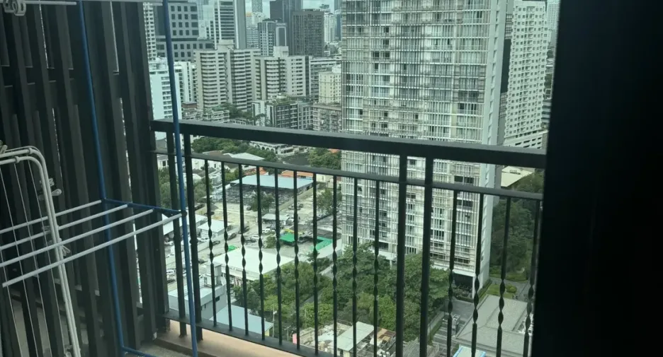For rent 2 bedrooms condo in Khlong Toei, Bangkok