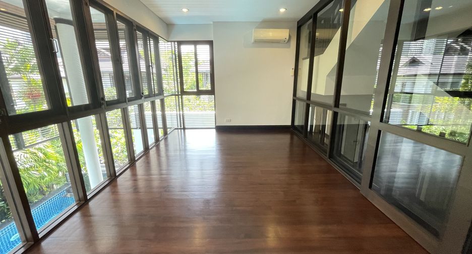 For rent 4 ベッドルーム house in Khlong Toei, Bangkok
