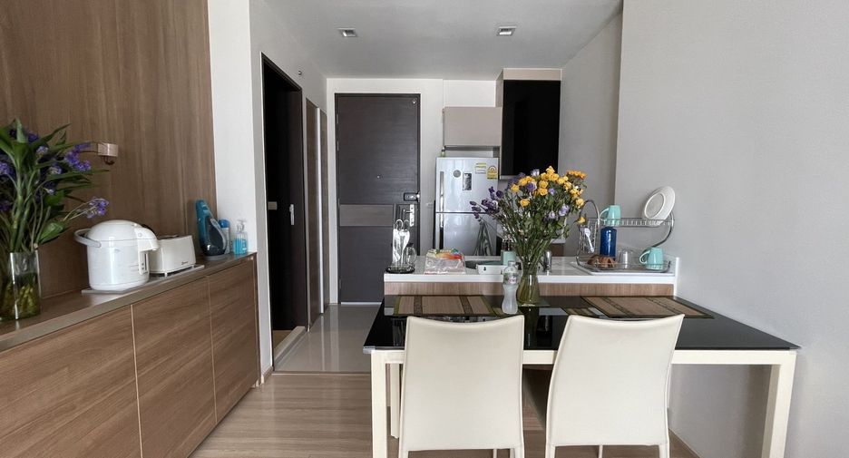 For rent 1 bed condo in Sathon, Bangkok
