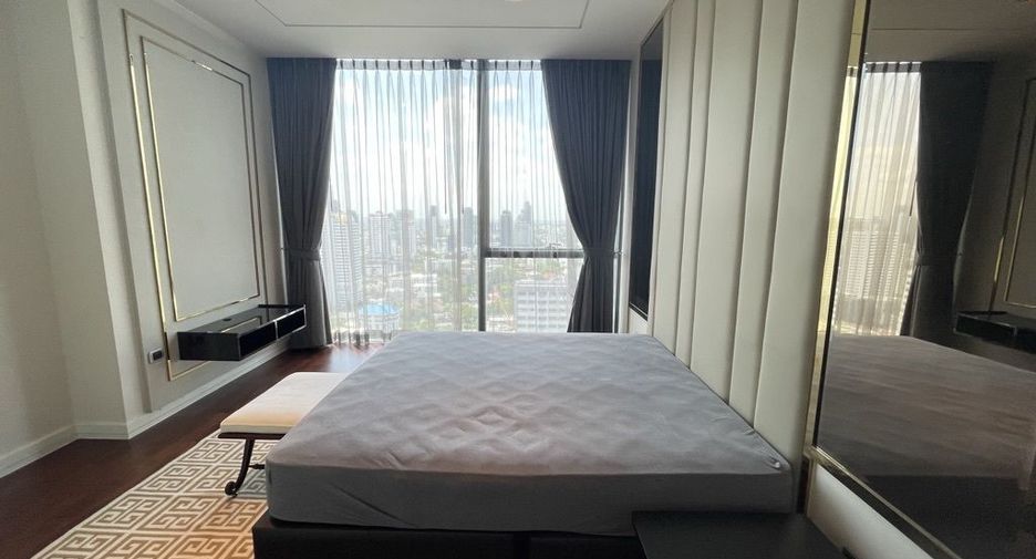 Condo en alquiler de 3 habitaciones en Khlong Toei, Bangkok