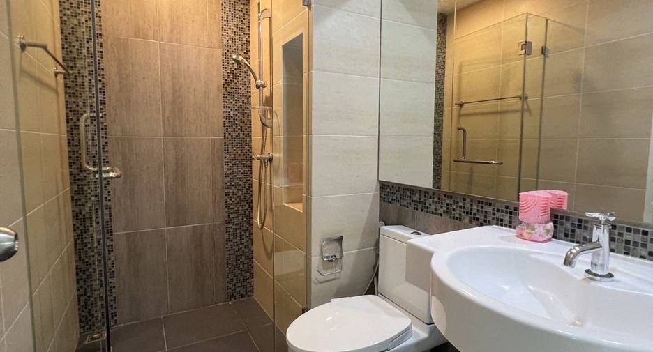 For rent 2 bedrooms condo in Sathon, Bangkok