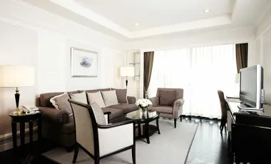 For rent 2 bedrooms condo in Pathum Wan, Bangkok