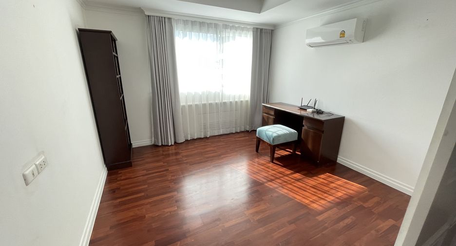 Apartamento en alquiler de 3 habitaciones en Watthana, Bangkok