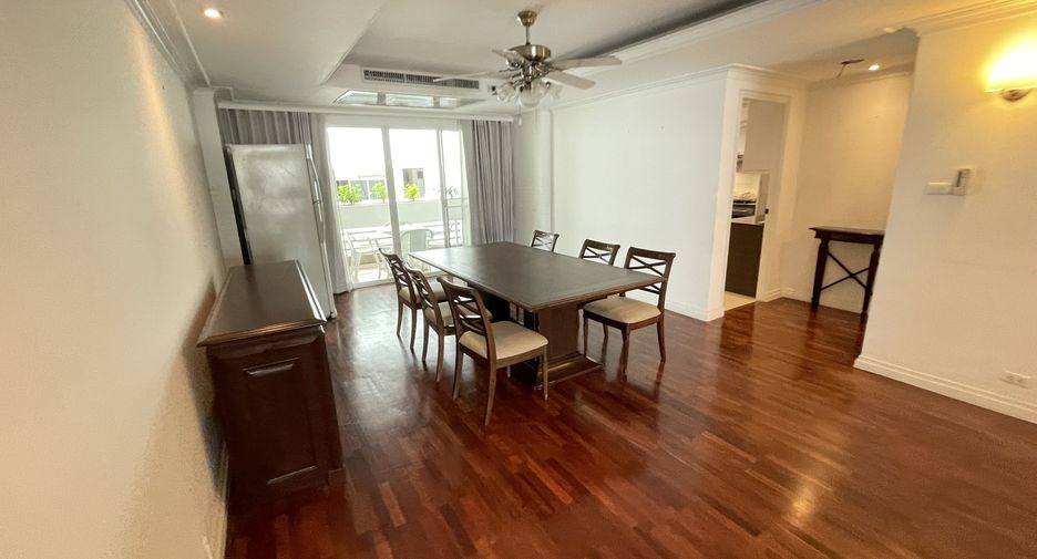 Apartamento en alquiler de 3 habitaciones en Watthana, Bangkok