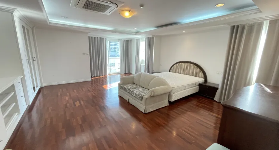 Apartamento en alquiler de 3 habitaciones en Watthana, Bangkok