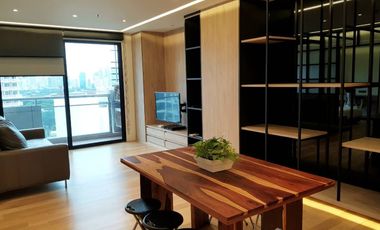 À louer 2 chambres condo à Bang Rak, Bangkok