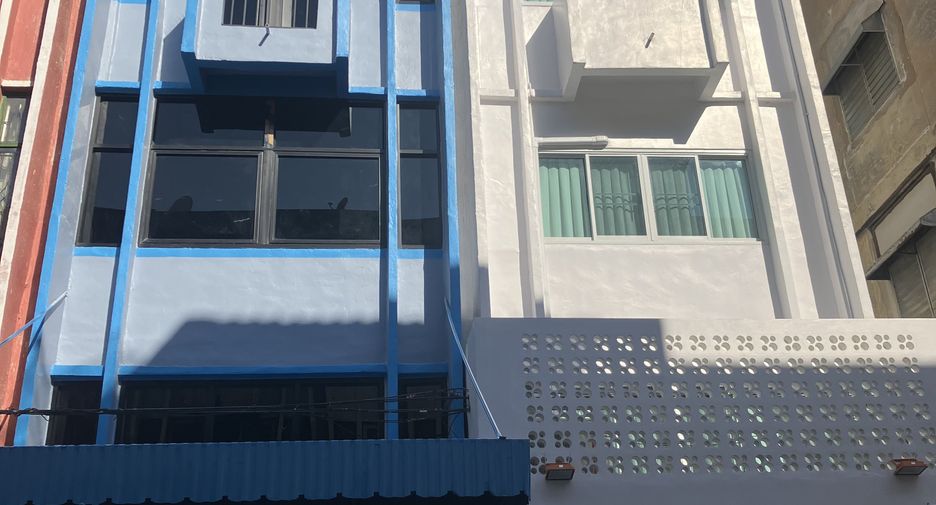 出租 3 卧室 联排别墅 在 Chatuchak, 曼谷