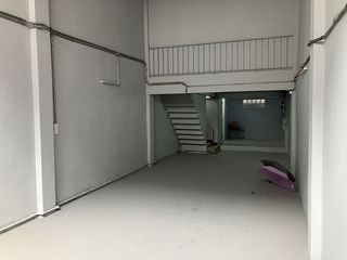 Аренда 3 спальни таунхаус в Чатучак, Бангкок