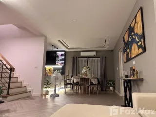 For rent 4 bedrooms house in Bang Khun Thian, Bangkok