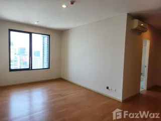 For rent 4 bedrooms condo in Watthana, Bangkok