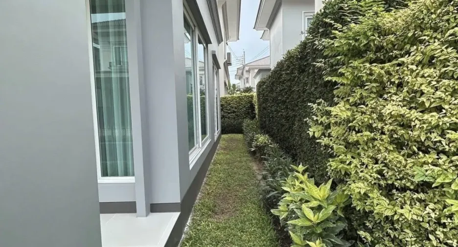 Haus zur Miete mit 4 Zimmer in Nong Khaem, Bangkok