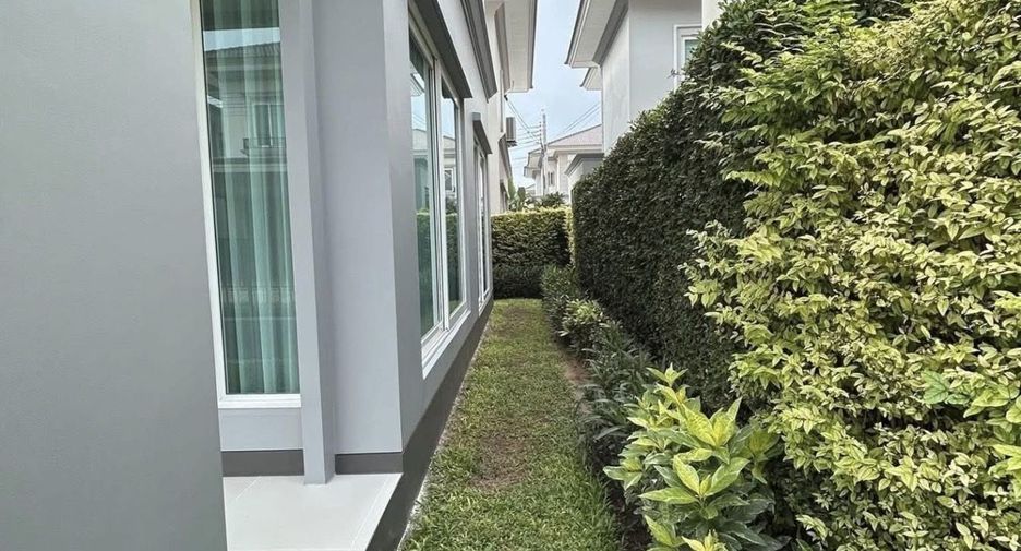 Haus zur Miete mit 4 Zimmer in Nong Khaem, Bangkok