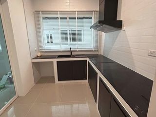 Haus zur Miete mit 4 Zimmer in Nong Khaem, Bangkok