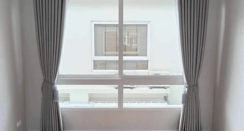 Haus zur Miete mit 4 Zimmer in Nong Khaem, Bangkok