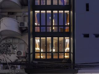 For rent 18 ベッドルーム retail Space in Bang Rak, Bangkok