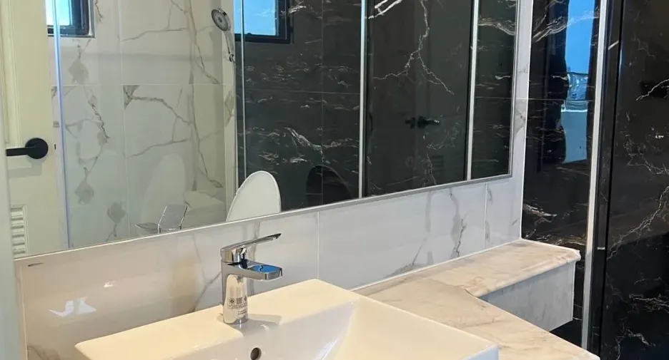 For rent 3 bedrooms condo in Bang Rak, Bangkok
