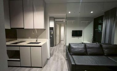 For rent 2 bedrooms condo in Phaya Thai, Bangkok