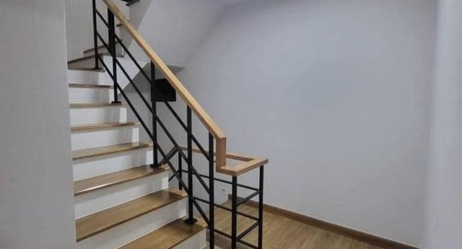 For rent 4 bedrooms house in Khan Na Yao, Bangkok