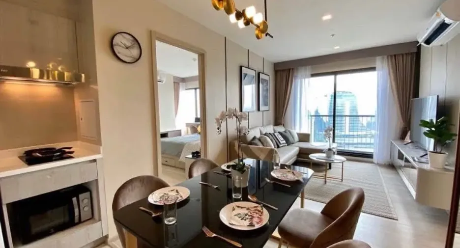 Condo en alquiler de 2 habitaciones en Pathum Wan, Bangkok