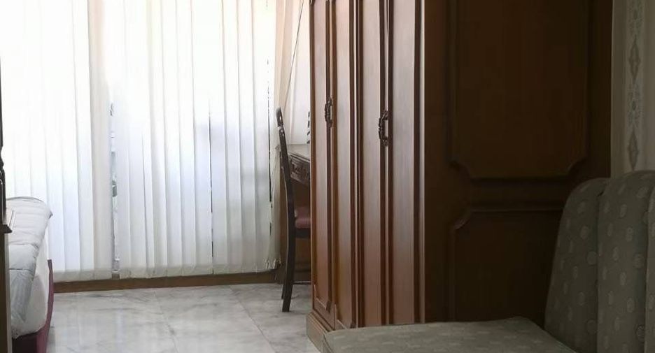For rent 1 bed condo in Bang Rak, Bangkok