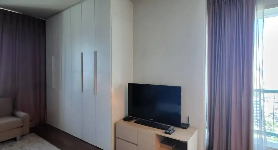 For rent 1 bed condo in Pathum Wan, Bangkok