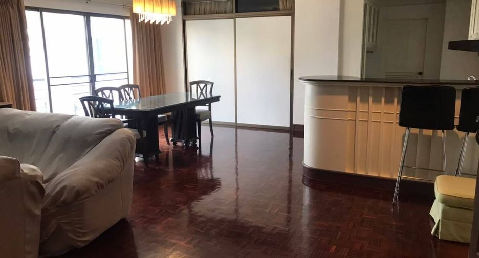 For rent 2 bedrooms apartment in Watthana, Bangkok