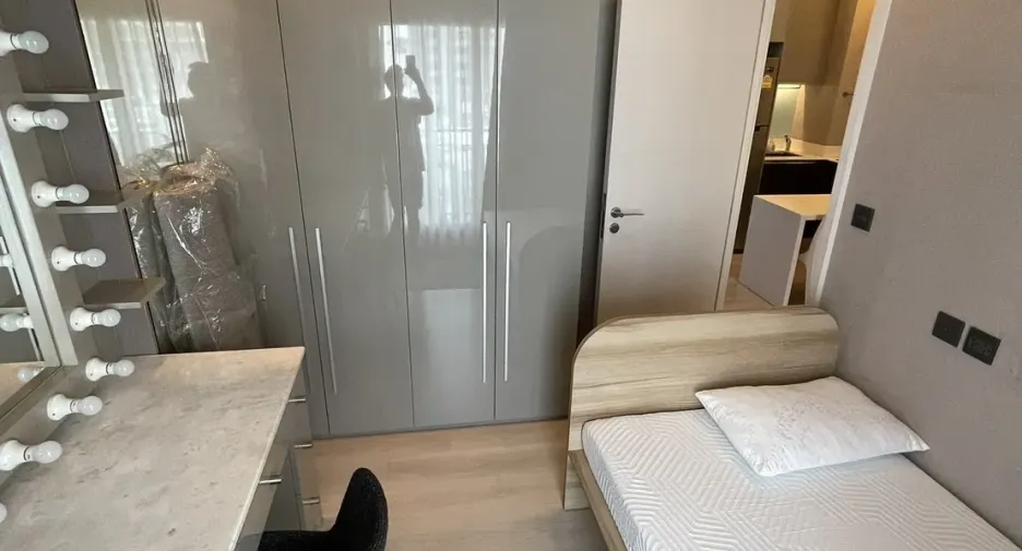 For rent 2 bedrooms condo in Phaya Thai, Bangkok