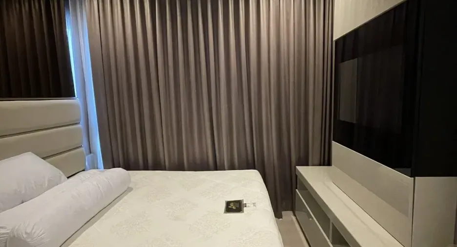 For rent 2 bedrooms condo in Phaya Thai, Bangkok